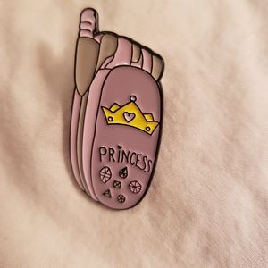 3/$20 pin sale!! Pink flip phone pin